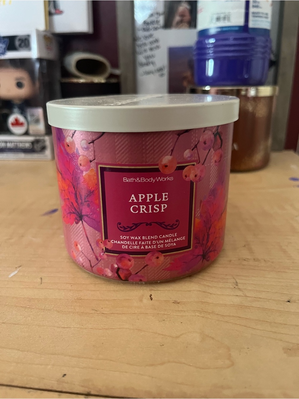 Bath & Body Works Apple Crisp Candle — Pink and Cream